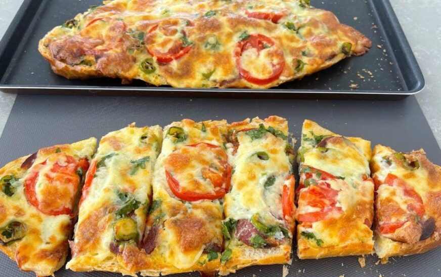 Bayatlayan ekmekleri çöpe atmaya son! Bayat ekmekle yapacağınız efsane pizza!