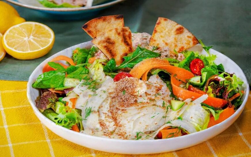 Detoks tesirli salata: Ton balıklı enginar salatası