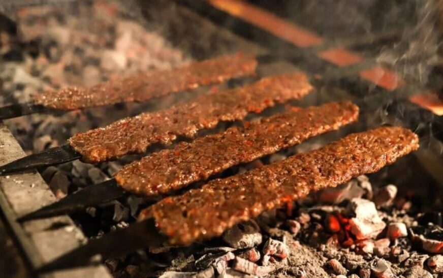 Hangisi daha lezzetli? Adana ve Urfa kebabının sırları