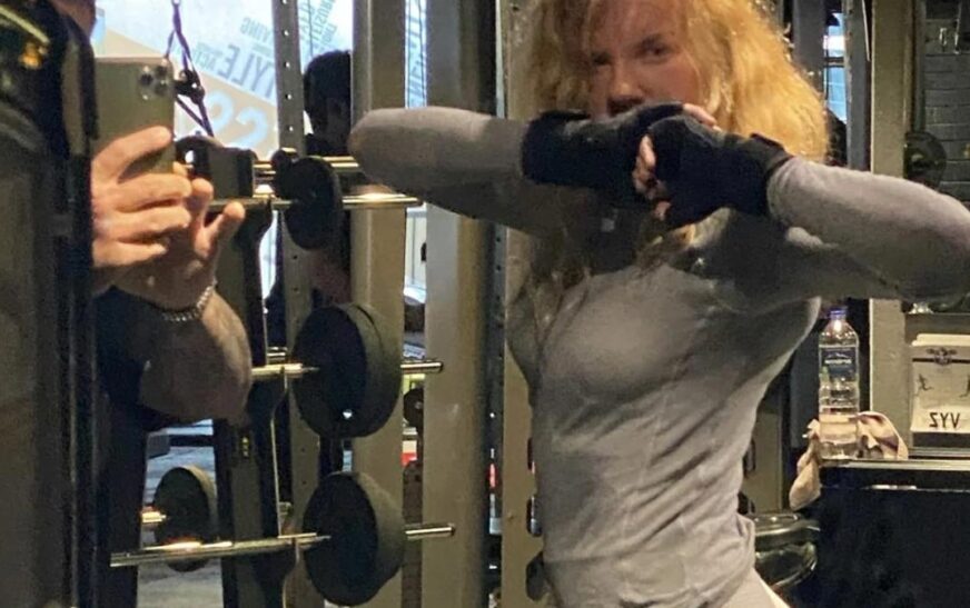 Biricik Suden’den itiraflar: Emekli maaşı için sıra beklemek zor diyorlar 62 yaşımda 300 kilo kaldırıyorum