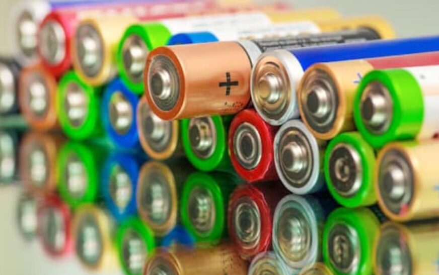 Duyan hemen kontrol ediyor! Pillerin bitip bitmediği meğer o şekilde anlaşılıyormuş…